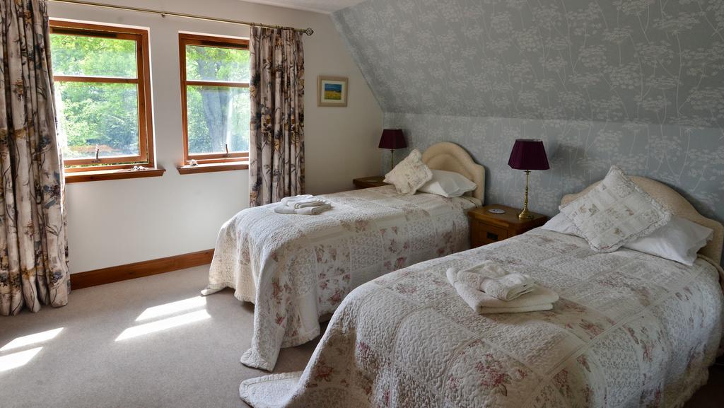 Home Farm Bed And Breakfast Muir of Ord Εξωτερικό φωτογραφία